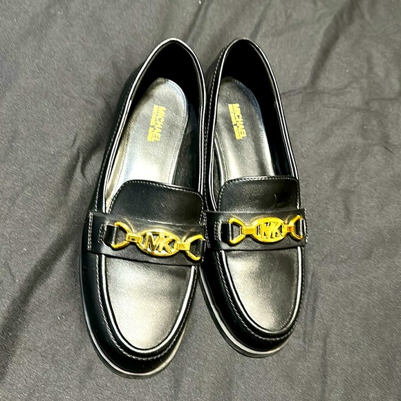 Like new - Picture 1 of 3